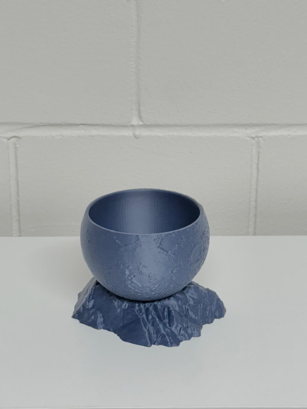 Moon Planter Pot with Drip tray