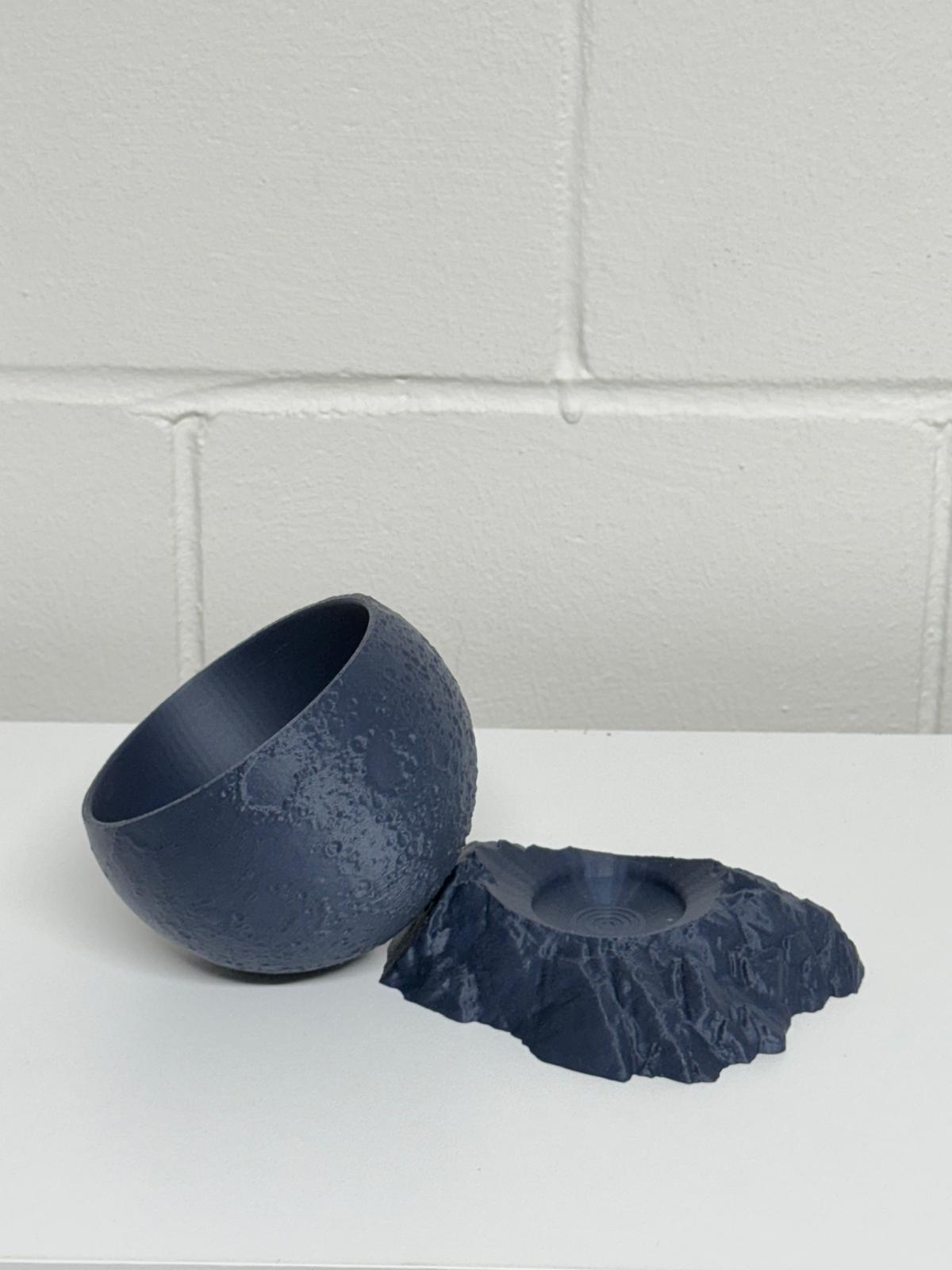 Moon Planter Pot with Drip tray