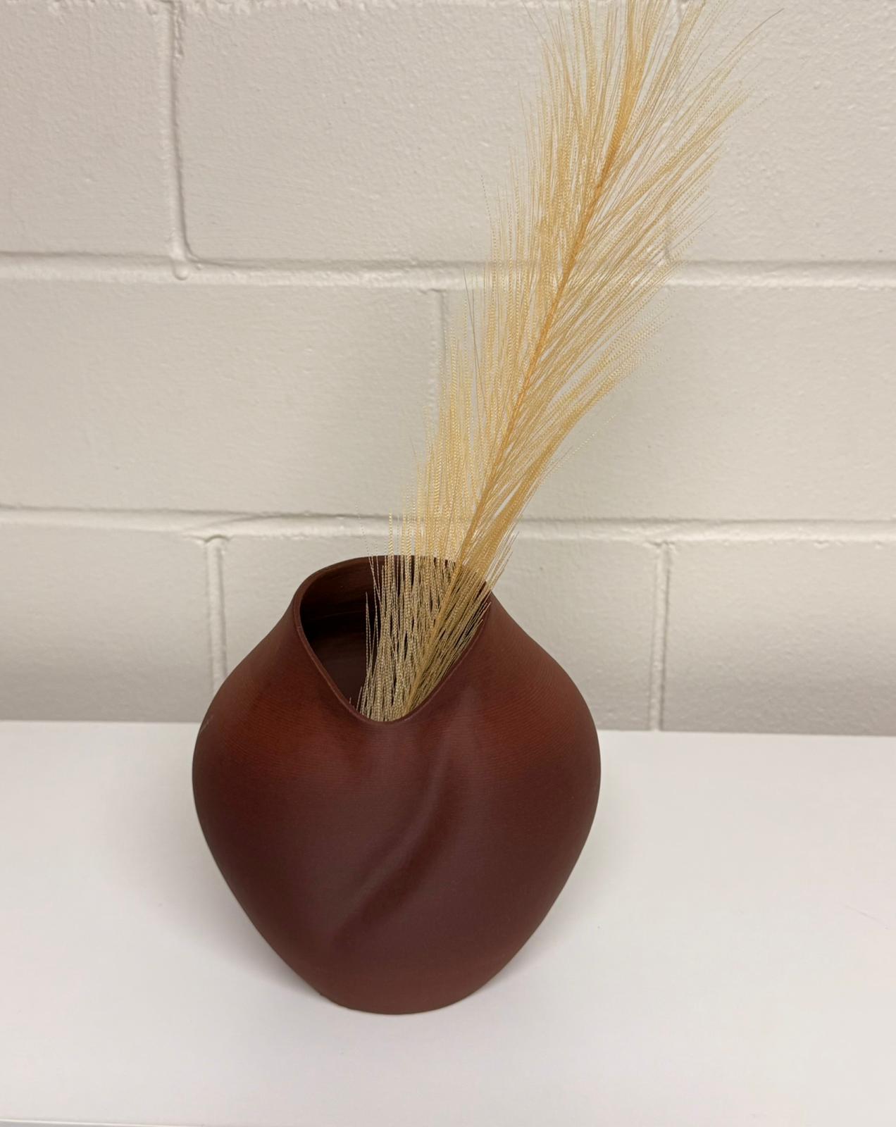 Minimalist vase