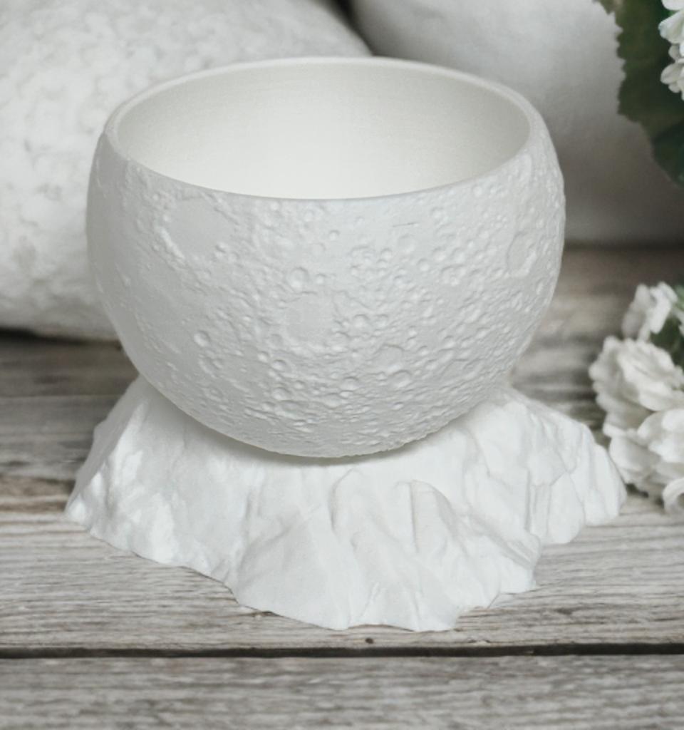 Moon Planter Pot with Drip tray