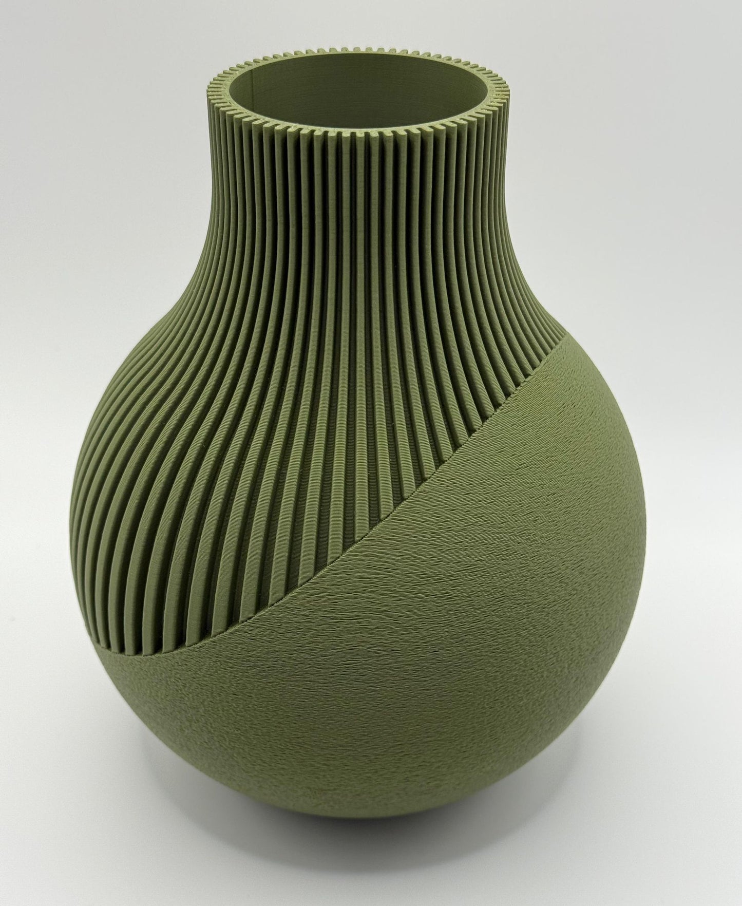 Marisa Vase