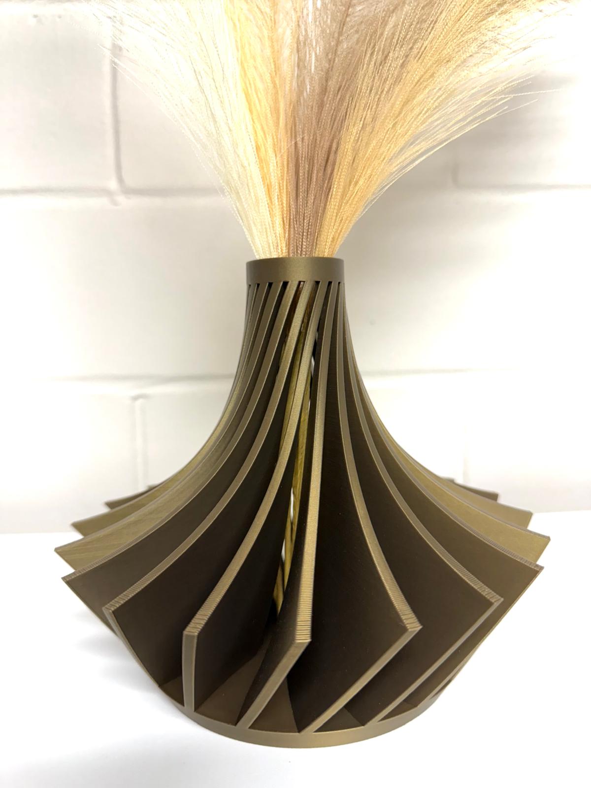 Aspiral Vase