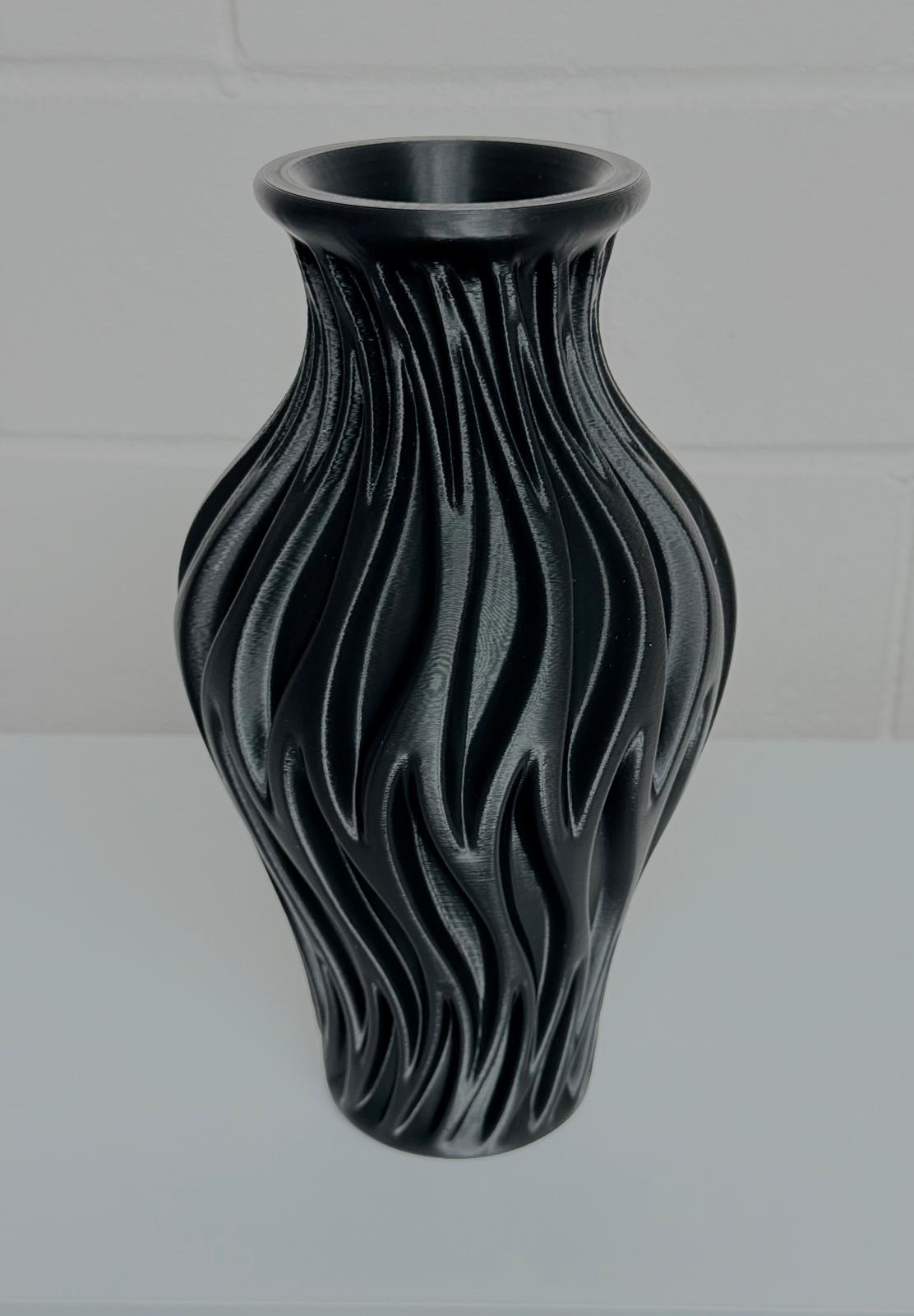 Silhouette vase