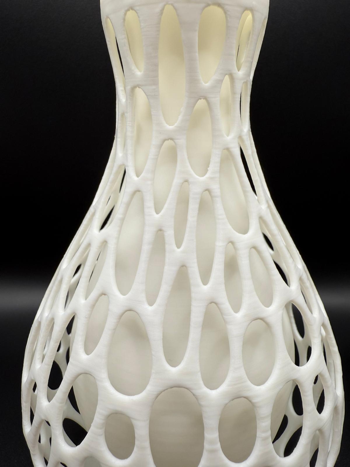 Renda Vase