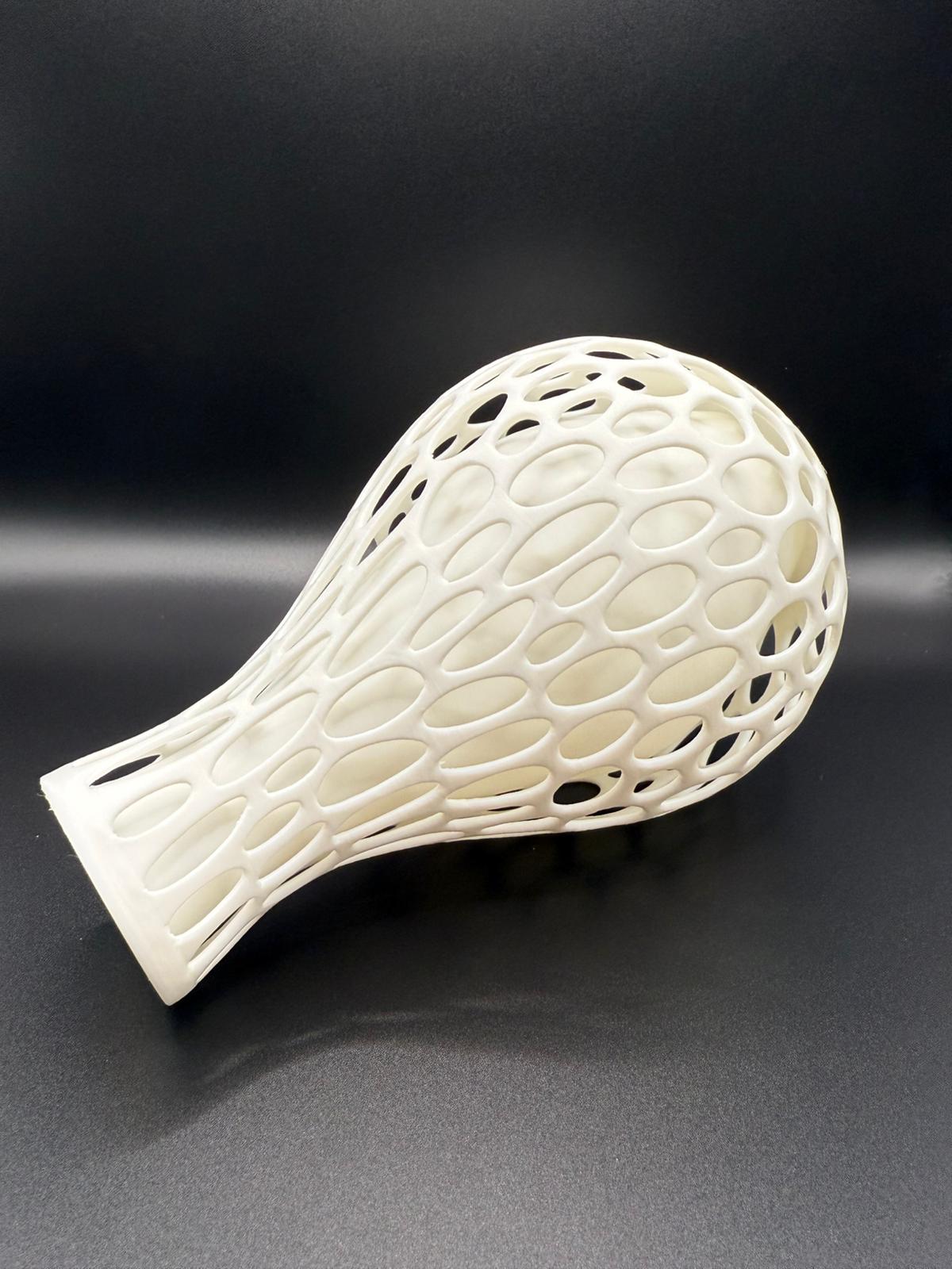 Renda Vase