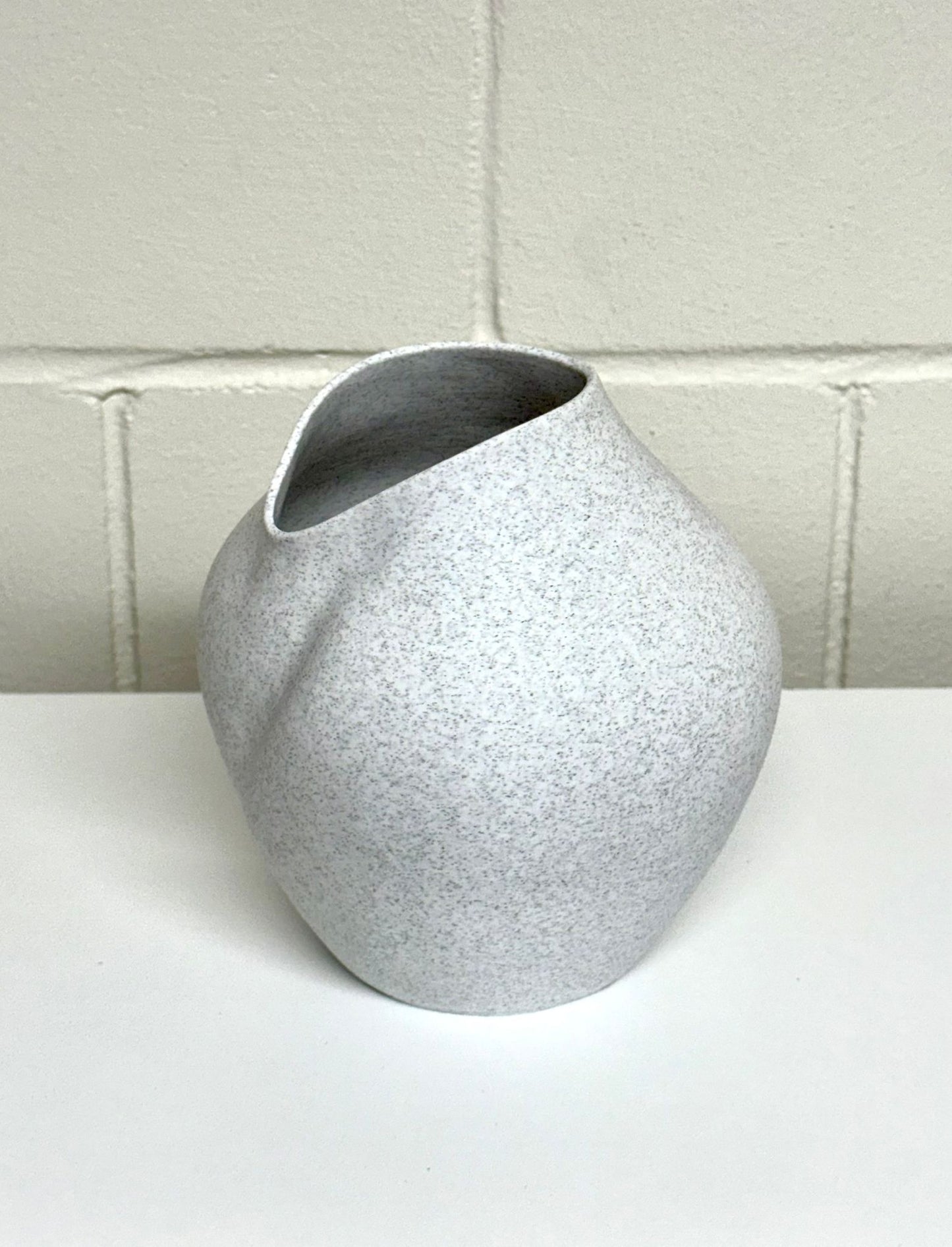 Minimalist vase