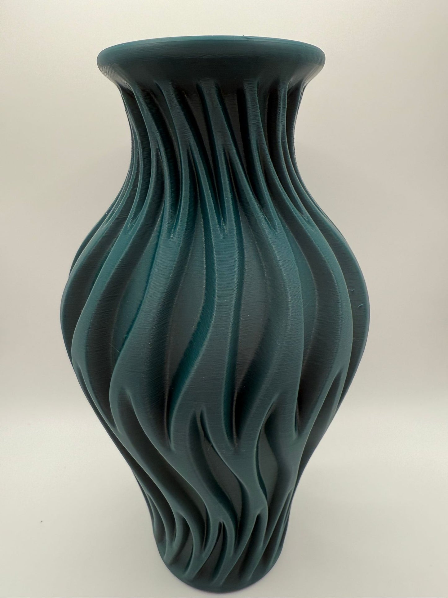 Silhouette vase
