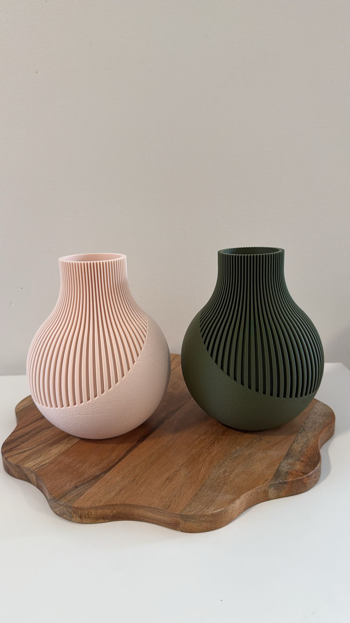 Marisa Vase